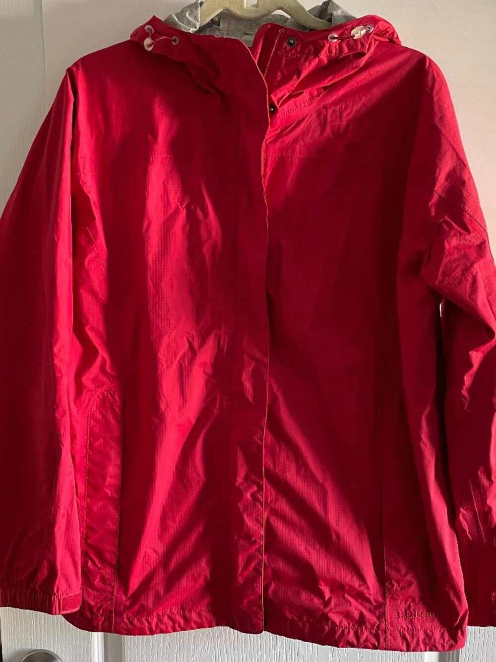 Vintage? LL Bean Jacket Women Large Red Hooded Rain Coat Hiking Size Large